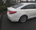 Белый Хендай Соната, объемом двигателя 2 л и пробегом 555 тыс. км за 7500 $, фото 4 на Automoto.ua