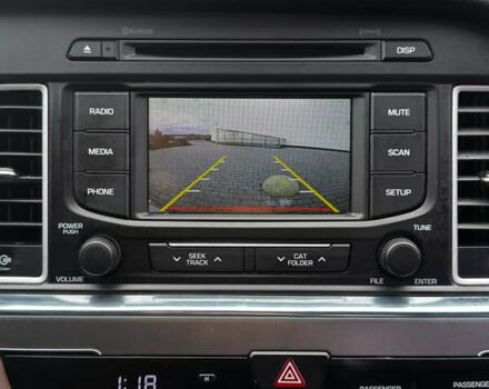 Білий Хендай Соната, об'ємом двигуна 2 л та пробігом 378 тис. км за 11300 $, фото 23 на Automoto.ua