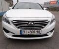 Белый Хендай Соната, объемом двигателя 2.36 л и пробегом 190 тыс. км за 12000 $, фото 1 на Automoto.ua