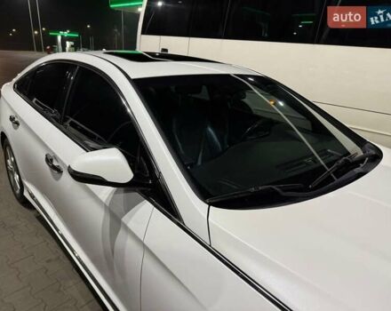 Белый Хендай Соната, объемом двигателя 2.36 л и пробегом 80 тыс. км за 13000 $, фото 39 на Automoto.ua