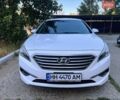 Белый Хендай Соната, объемом двигателя 2.36 л и пробегом 100 тыс. км за 12500 $, фото 1 на Automoto.ua