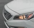 Белый Хендай Соната, объемом двигателя 2 л и пробегом 555 тыс. км за 7500 $, фото 2 на Automoto.ua