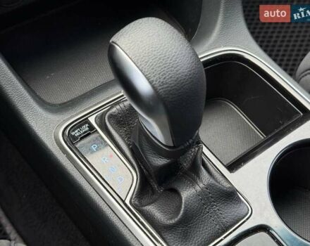 Білий Хендай Соната, об'ємом двигуна 2.36 л та пробігом 57 тис. км за 15950 $, фото 33 на Automoto.ua