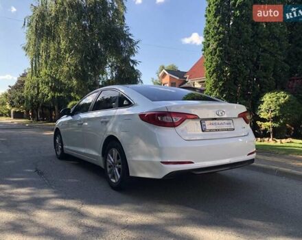 Білий Хендай Соната, об'ємом двигуна 2 л та пробігом 444 тис. км за 9990 $, фото 4 на Automoto.ua
