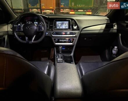 Белый Хендай Соната, объемом двигателя 2.36 л и пробегом 80 тыс. км за 13000 $, фото 22 на Automoto.ua