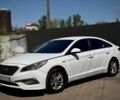Белый Хендай Соната, объемом двигателя 2 л и пробегом 500 тыс. км за 7500 $, фото 1 на Automoto.ua
