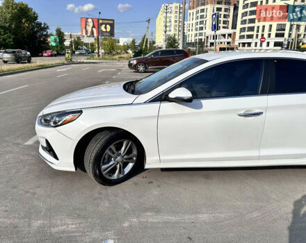 Белый Хендай Соната, объемом двигателя 2.36 л и пробегом 83 тыс. км за 13500 $, фото 4 на Automoto.ua