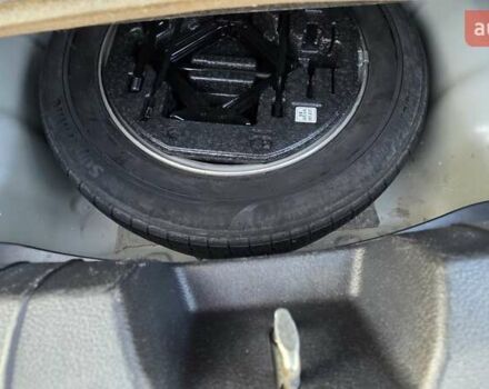 Белый Хендай Соната, объемом двигателя 2 л и пробегом 336 тыс. км за 9690 $, фото 13 на Automoto.ua