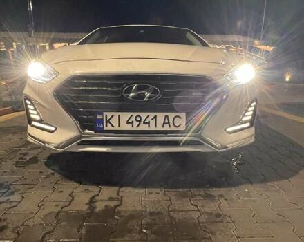 Хендай Соната 2017 в Белой Церкве на Automoto.ua Белый Хендай Соната, объемом двигателя 2.36 л и пробегом 142 тыс. км за 15000 $, фото 1 на Automoto.ua