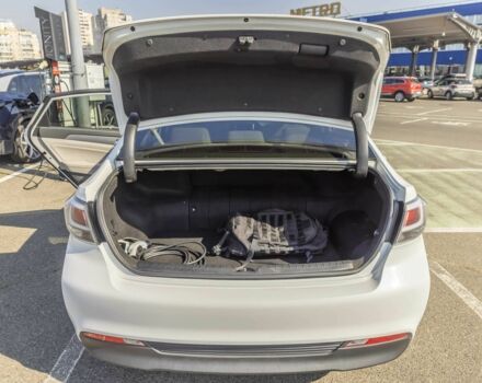 Белый Хендай Соната, объемом двигателя 2 л и пробегом 129 тыс. км за 15395 $, фото 16 на Automoto.ua