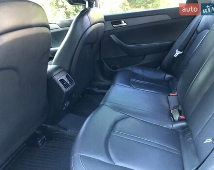 Білий Хендай Соната, об'ємом двигуна 2 л та пробігом 444 тис. км за 9990 $, фото 10 на Automoto.ua