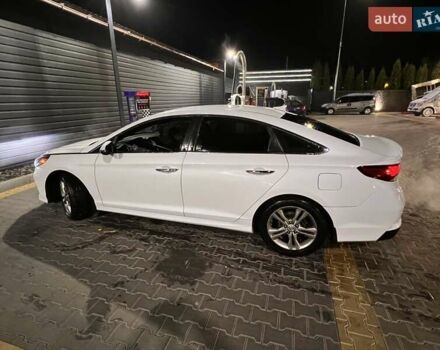 Хендай Соната 2017 в Белой Церкве на Automoto.ua Белый Хендай Соната, объемом двигателя 2.36 л и пробегом 142 тыс. км за 15000 $, фото 7 на Automoto.ua