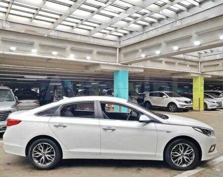 Хендай Соната 2018 у Києві на Automoto.ua Білий Хендай Соната, об'ємом двигуна 2 л та пробігом 200 тис. км за 10500 $, фото 7 на Automoto.ua