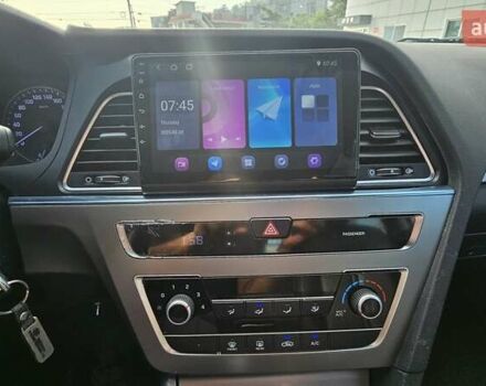 Білий Хендай Соната, об'ємом двигуна 2 л та пробігом 329 тис. км за 10990 $, фото 10 на Automoto.ua