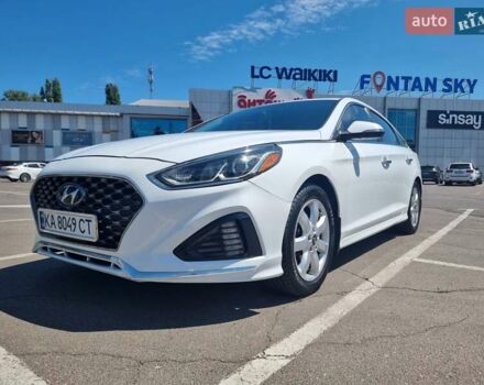 Белый Хендай Соната, объемом двигателя 2.4 л и пробегом 99 тыс. км за 14000 $, фото 11 на Automoto.ua