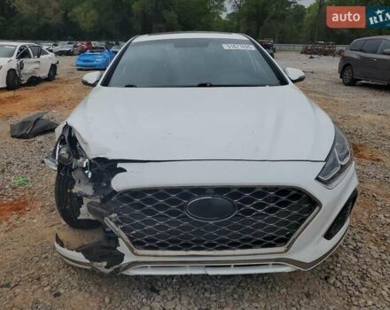 Белый Хендай Соната, объемом двигателя 2.4 л и пробегом 97 тыс. км за 2000 $, фото 4 на Automoto.ua