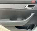 Білий Хендай Соната, об'ємом двигуна 1.7 л та пробігом 151 тис. км за 14990 $, фото 12 на Automoto.ua
