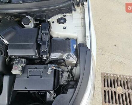Білий Хендай Соната, об'ємом двигуна 2 л та пробігом 329 тис. км за 10990 $, фото 8 на Automoto.ua