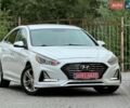 Белый Хендай Соната, объемом двигателя 2.4 л и пробегом 86 тыс. км за 11500 $, фото 1 на Automoto.ua