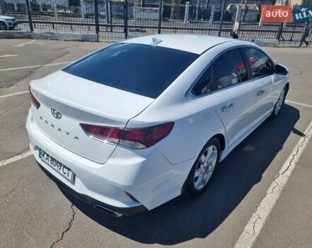 Белый Хендай Соната, объемом двигателя 2.4 л и пробегом 99 тыс. км за 14000 $, фото 6 на Automoto.ua