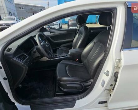 Білий Хендай Соната, об'ємом двигуна 2 л та пробігом 329 тис. км за 10990 $, фото 11 на Automoto.ua