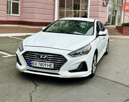 Белый Хендай Соната, объемом двигателя 2.36 л и пробегом 46 тыс. км за 14000 $, фото 2 на Automoto.ua