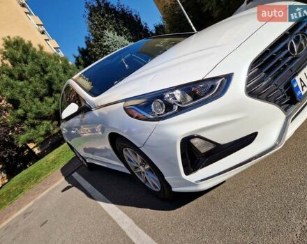 Белый Хендай Соната, объемом двигателя 2.36 л и пробегом 85 тыс. км за 15000 $, фото 12 на Automoto.ua
