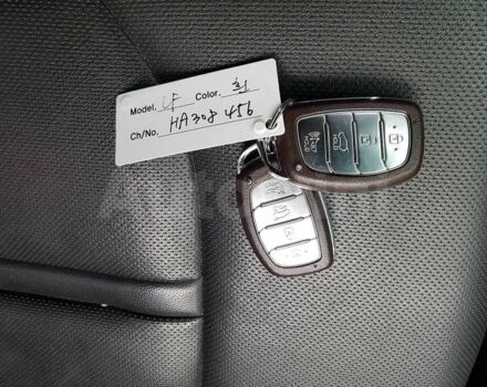 Хендай Соната 2018 у Києві на Automoto.ua Білий Хендай Соната, об'ємом двигуна 2 л та пробігом 200 тис. км за 10500 $, фото 17 на Automoto.ua