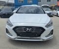 Білий Хендай Соната, об'ємом двигуна 2 л та пробігом 314 тис. км за 11990 $, фото 2 на Automoto.ua