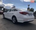 Білий Хендай Соната, об'ємом двигуна 2 л та пробігом 406 тис. км за 11190 $, фото 6 на Automoto.ua