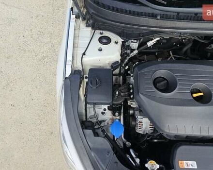 Білий Хендай Соната, об'ємом двигуна 2 л та пробігом 329 тис. км за 10990 $, фото 9 на Automoto.ua