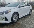 Белый Хендай Соната, объемом двигателя 0 л и пробегом 152 тыс. км за 15900 $, фото 1 на Automoto.ua