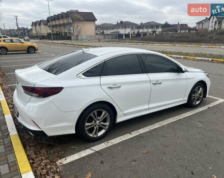 Белый Хендай Соната, объемом двигателя 2.4 л и пробегом 150 тыс. км за 13500 $, фото 9 на Automoto.ua