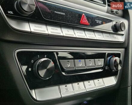 Білий Хендай Соната, об'ємом двигуна 2.4 л та пробігом 195 тис. км за 15900 $, фото 24 на Automoto.ua