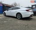 Білий Хендай Соната, об'ємом двигуна 2.5 л та пробігом 49 тис. км за 18599 $, фото 5 на Automoto.ua