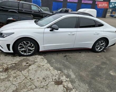 Білий Хендай Соната, об'ємом двигуна 2.5 л та пробігом 49 тис. км за 18599 $, фото 6 на Automoto.ua