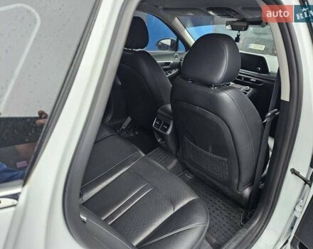 Білий Хендай Соната, об'ємом двигуна 2.5 л та пробігом 49 тис. км за 18599 $, фото 16 на Automoto.ua