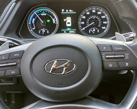 Білий Хендай Соната, об'ємом двигуна 2 л та пробігом 43 тис. км за 23550 $, фото 6 на Automoto.ua