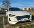 Белый Хендай Соната, объемом двигателя 2 л и пробегом 19 тыс. км за 27000 $, фото 1 на Automoto.ua