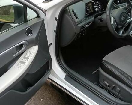 Білий Хендай Соната, об'ємом двигуна 2 л та пробігом 43 тис. км за 23550 $, фото 19 на Automoto.ua