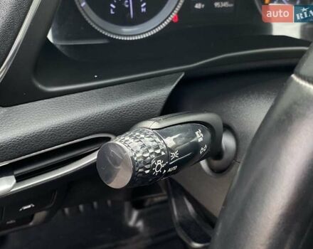 Белый Хендай Соната, объемом двигателя 2 л и пробегом 95 тыс. км за 20900 $, фото 11 на Automoto.ua