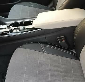 Білий Хендай Соната, об'ємом двигуна 2 л та пробігом 43 тис. км за 23550 $, фото 16 на Automoto.ua