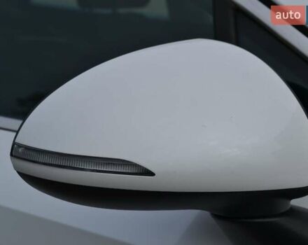 Белый Хендай Соната, объемом двигателя 2 л и пробегом 95 тыс. км за 20900 $, фото 31 на Automoto.ua