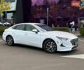 Белый Хендай Соната, объемом двигателя 2 л и пробегом 2 тыс. км за 24490 $, фото 1 на Automoto.ua