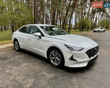 Білий Хендай Соната, об'ємом двигуна 2.5 л та пробігом 95 тис. км за 17500 $, фото 10 на Automoto.ua