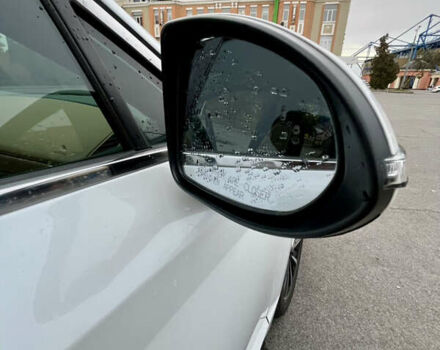 Білий Хендай Соната, об'ємом двигуна 1.6 л та пробігом 55 тис. км за 21400 $, фото 18 на Automoto.ua