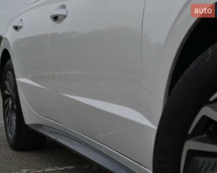 Белый Хендай Соната, объемом двигателя 2 л и пробегом 95 тыс. км за 20900 $, фото 36 на Automoto.ua