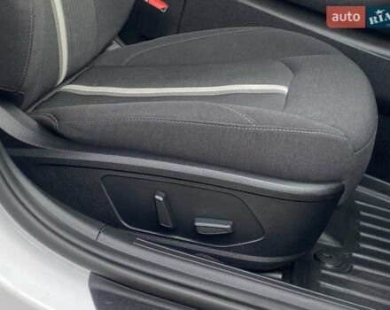 Белый Хендай Соната, объемом двигателя 2 л и пробегом 95 тыс. км за 20900 $, фото 46 на Automoto.ua