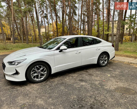 Білий Хендай Соната, об'ємом двигуна 2.5 л та пробігом 95 тис. км за 17500 $, фото 8 на Automoto.ua