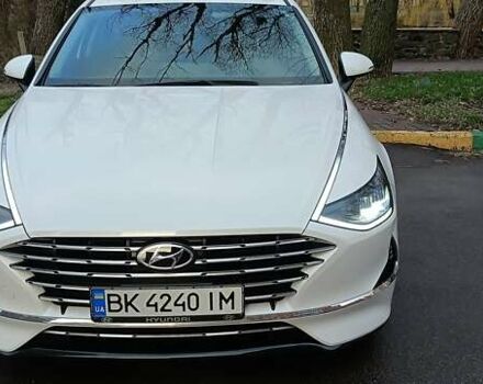 Білий Хендай Соната, об'ємом двигуна 2 л та пробігом 43 тис. км за 23550 $, фото 12 на Automoto.ua